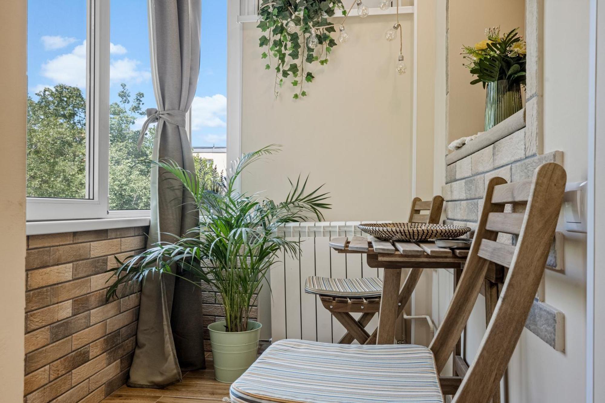 Awesome Apartment Boekarest Buitenkant foto